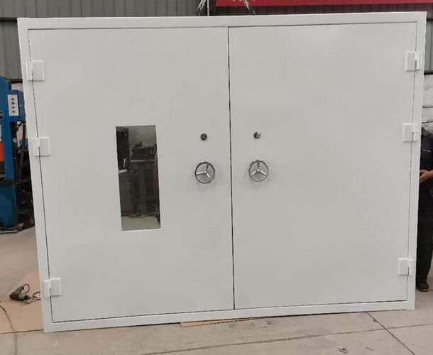 药厂专用防爆门